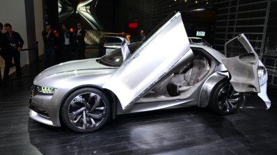 Citroen Divine DS Concept side view at the 2014 Paris Motor Show