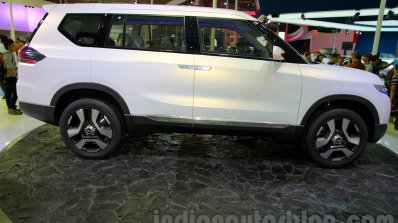 Daihatsu SUV Concept at the 2014 Indonesia International Motor Show side