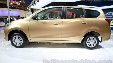Datsun Go+ Panca at the 2014 Indonesia International Motor Show side