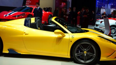 Ferrari 458 Speciale Aperta profile at the 2014 Paris Motor Show