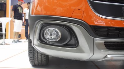 Fiat Avventura at Mumbai foglight