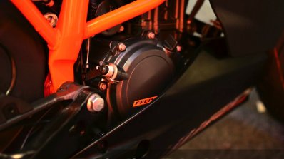 KTM RC200 transmission at the Indian launch