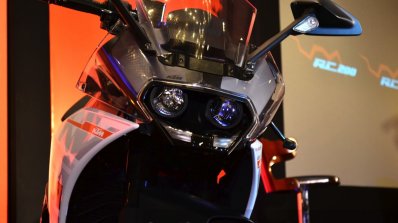 KTM RC390 headlight at the Indian launch