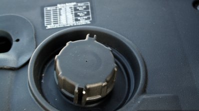 Mahindra Gusto review underseat fuel filler