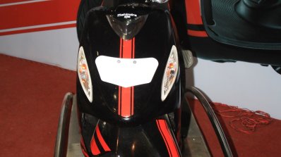 Mahindra Rodeo UZO 125 front at the 2014 Nepal AutoShow