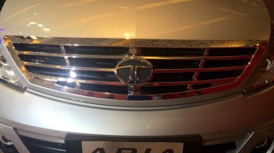 Modified Tata Aria at the 2014 Indonesia International Motor Show grille
