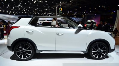 Ssangyong XIV-Air Concept side at the 2014 Paris Motor Show