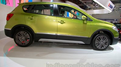 Suzuki SX-4 S-Cross side view at the Indonesia International Motor Show 2014