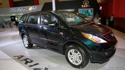 Tata Aria AT A-Tronic at the 2014 Indonesia International Motor Show front quarter