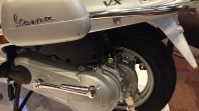 Vespa Elegante kicker