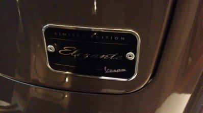 Vespa Elegante limited edition badge