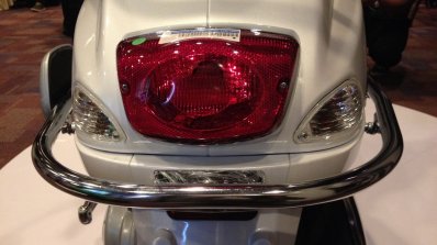 Vespa Elegante taillight
