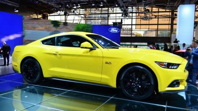 2015 Ford Mustang front three quarter view at the 2014 Paris Motor Show