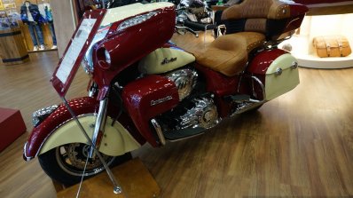 2015 Indian Roadmaster front three quarters 1:2 at INTERMOT 2014