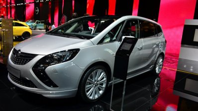 2015 Opel Zafira Tourer 2.0-litre CDTI at the 2014 Paris Motor Show