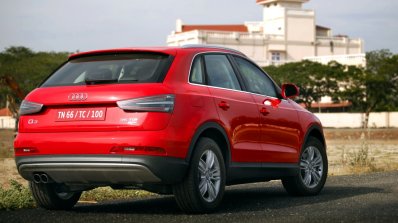 Audi Q3 Dynamic rear quarters Review
