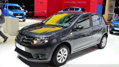 Dacia Sandero Black Touch front three quarters at the 2014 Paris Motor Show