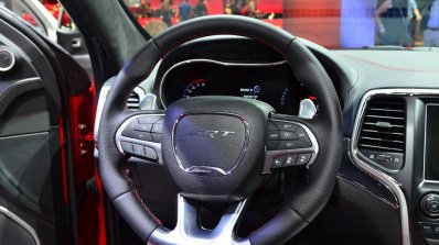 Jeep Grand Cherokee SRT Red Vapor steering wheel at the 2014 Paris Motor Show