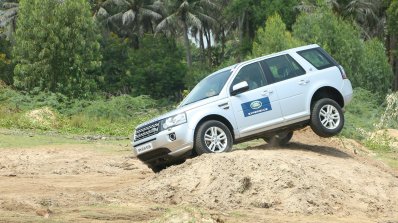 Land Rover Experience Land Rover Freelander side