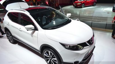 Nissan Qashqai SV1 at the 2014 Paris Motor Show