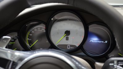 Porsche Panamera S E-Hybrid instrument console at the 2014 Paris Motor Show