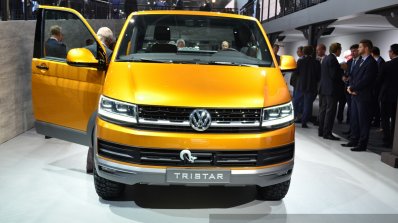 VW Tristar concept front at the 2014 Paris Motor Show
