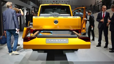VW Tristar concept rear at the 2014 Paris Motor Show