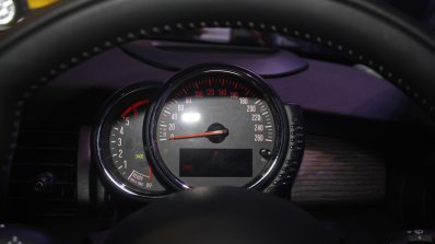 2014 MINI 5 door cluster launch