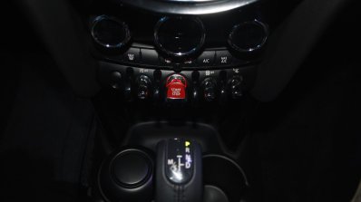 2014 MINI 5 door start stop launch