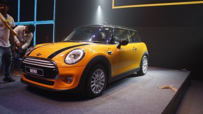 2014 Mini 3-door front quarters launch