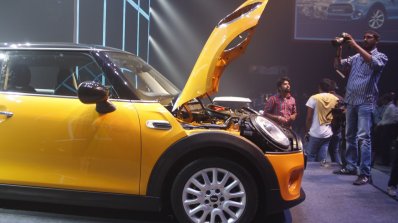 2014 Mini 3-door hood launch