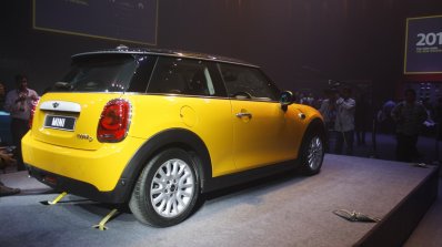 2014 Mini 3-door rear quarter launch