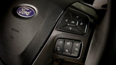 2015 Ford Endeavour steering controls