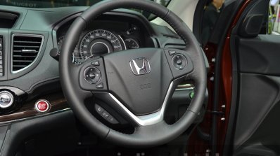 2015 Honda CR-V ASEAN steering wheel at the 2014 Thailand International Motor Expo