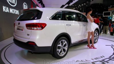 2015 Kia Sorento L rear quarters at Guangzhou Auto Show 2014