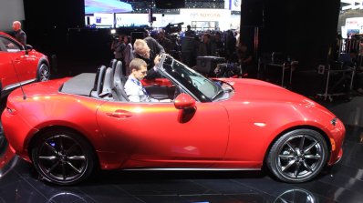2015 Mazda MX-5 side at the 2014 Los Angeles Auto Show