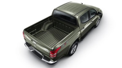 2015 Mitsubishi Triton top