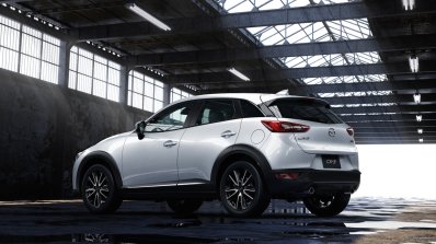 2016 Mazda CX-3 rear quarters