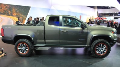 Chevrolet Colorado ZR2 side at the 2014 Los Angeles Auto Show