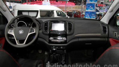 Foton Sauvana dashboard at the 2014 Guangzhou Auto Show