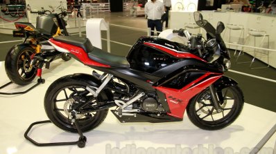Hero HX250R side at EICMA 2014