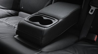 Honda Civic facelift Malaysia rear armrest