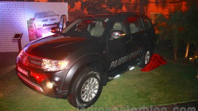 Mitsubishi Pajero Sport AT front three quarters at the Indian launch