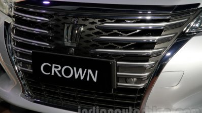 New Toyota Crown grille at the 2014 Guangzhou Auto Show