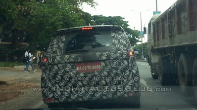 Spied 2016 Toyota Innova rear end