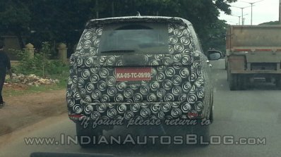 Spied 2016 Toyota Innova rear