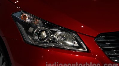 Suzuki Alivio headlight at 2014 Guangzhou Auto Show