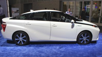 Toyota Mirai side at the 2014 Los Angeles Auto Show