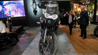Triumph Tiger 800 XCx frontat EICMA 2014
