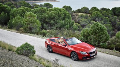 2016 BMW 6 Series Convertible front three quarter